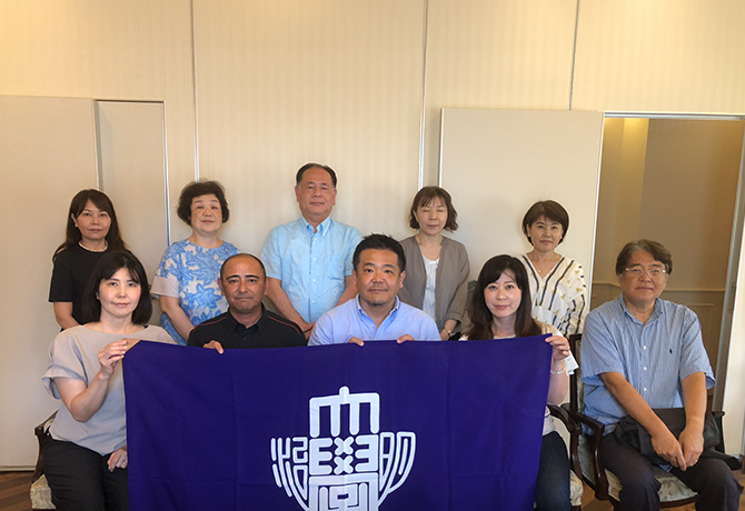 明治大学沖縄県父母会 新入生父母歓迎会を開催しました。