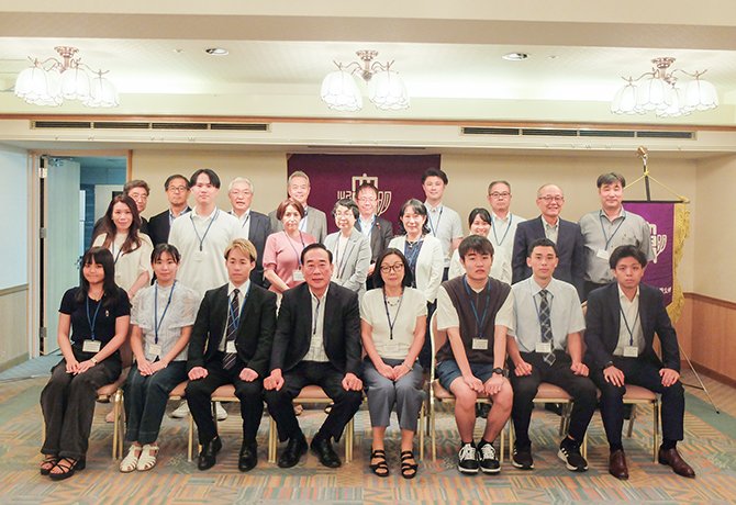 岡山県父母会＆校友会岡山地方支部共催　現役学生と明治大学岡山OBとの集いを実施！