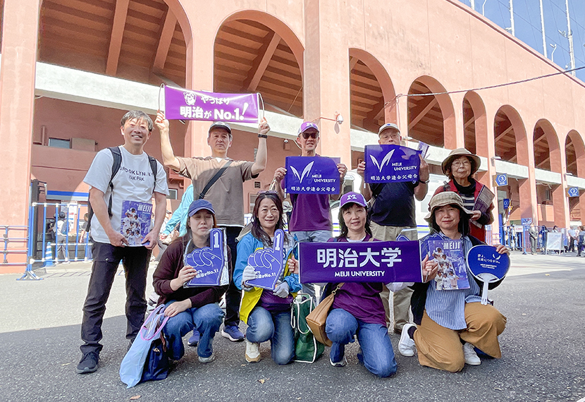 東京六大学野球秋季リーグ戦 明治対慶應 応援バスツアーを開催しました
